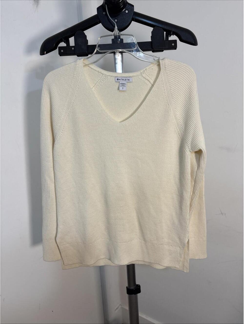 Athleta Hanover Refined V-Neck Sweater Knit Wool Blend Small Magnolia White